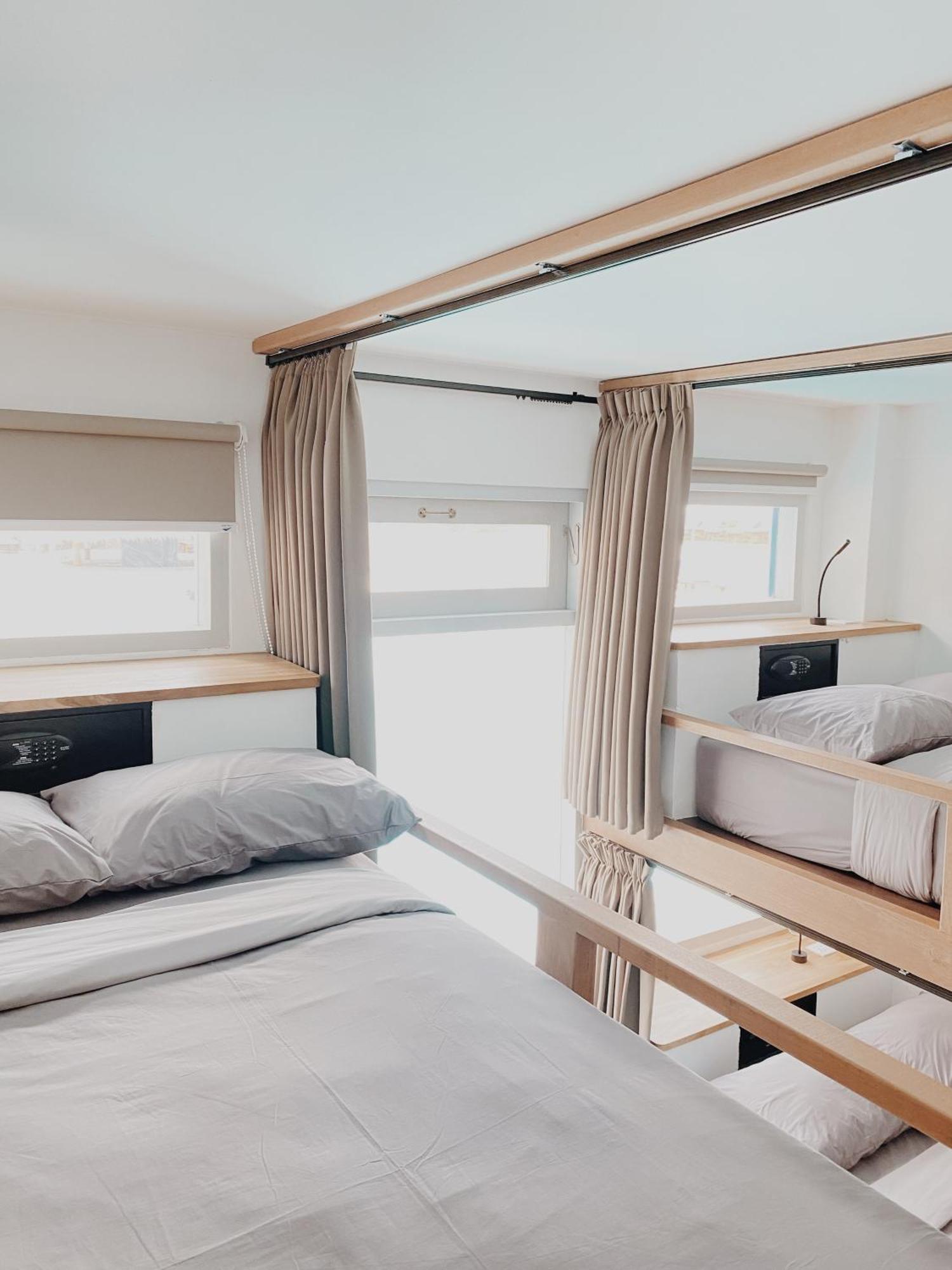 Kos One Hostel Canggu  Ngoại thất bức ảnh